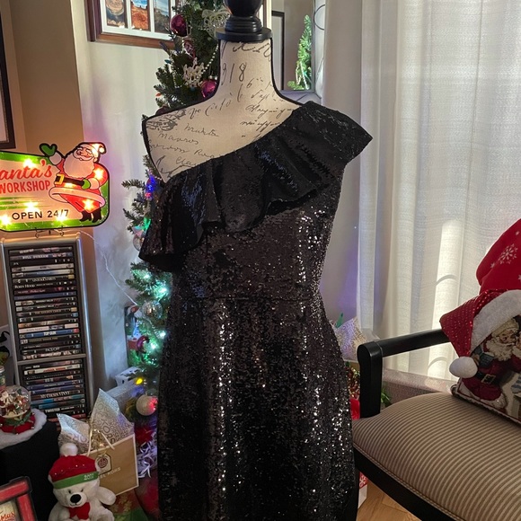 NWT Michael Kors Sequined Dress - Picture 4 of 16